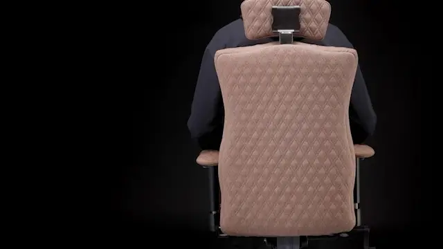 Höhenverstellung des Stuhls